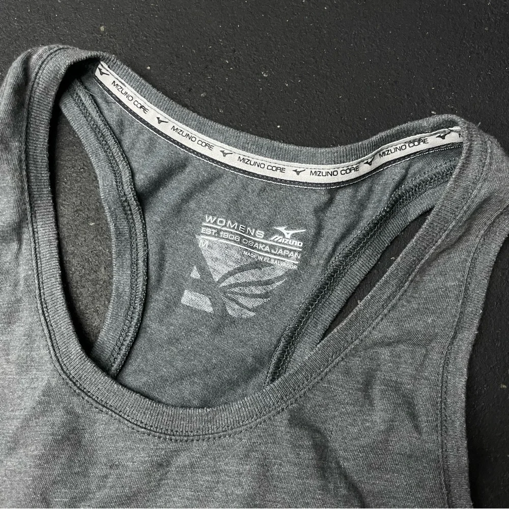 MIZUNO Atlanta Track Club Running Tank size M wmns - Picture 3 of 5
